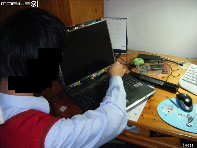 A3G 恢復 當年風采 (後續)       ASUS A3G 上蓋毀滅~