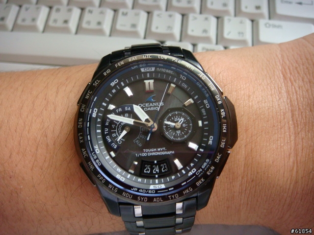 [開箱摟]CASIO OCW-T750TDB-1A同場加映女王的MONO-ROYAL陶瓷錶
