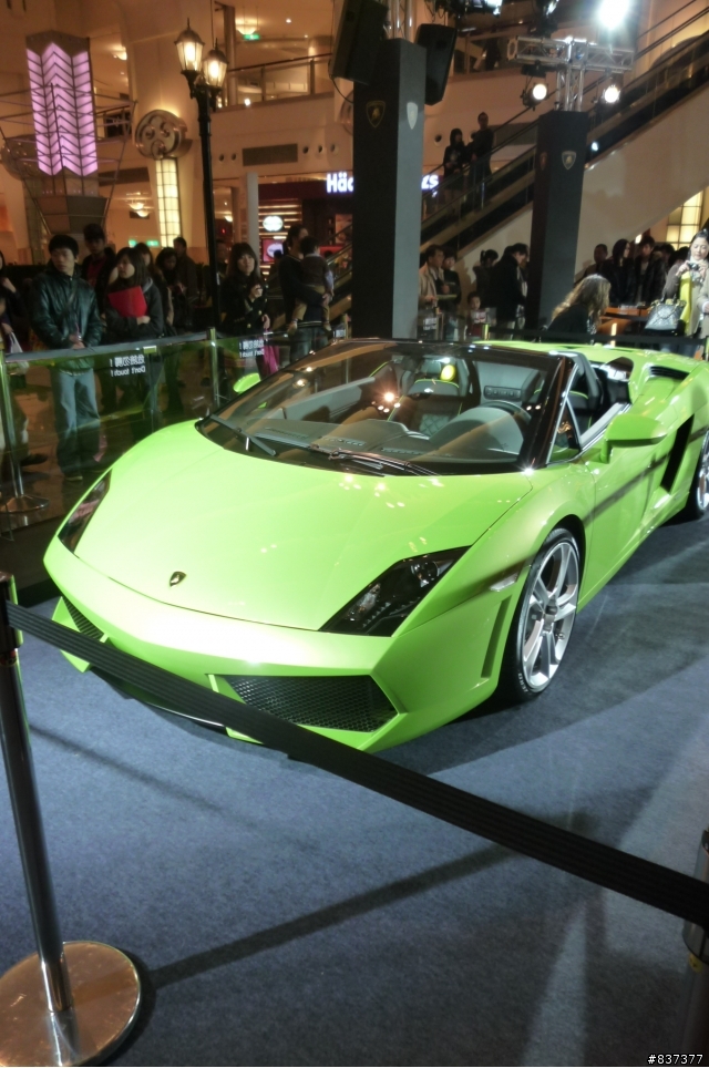 Lamborghini Reventón Roadster發表會 開箱?  (更新完)