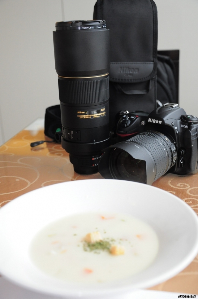 [分享]D300s+300mm F4 神奇啦!傑克...光圈出現F1.4