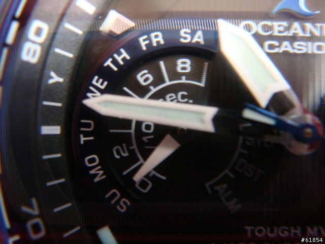 [開箱摟]CASIO OCW-T750TDB-1A同場加映女王的MONO-ROYAL陶瓷錶