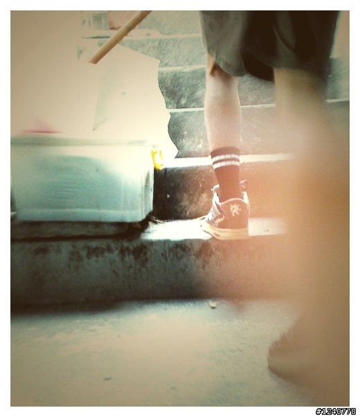 [分享] 自己搭配LOMO效果：Hipstamatic