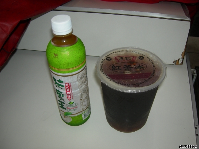 彰化發現李記紅茶冰!!買一杯就喝一整天...真好