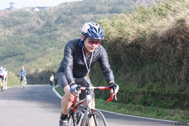 sixtus喜適盃大屯山自行車挑戰賽終點前50公尺處照片