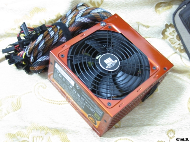[分享]COUGAR POWER 600W 橘P分享圖