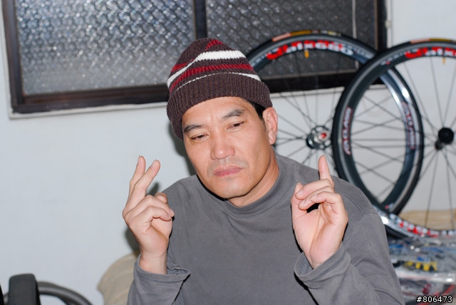[分享]遲來的生日禮物  國產輪組亞獵士ALX680板輪  開袋分享