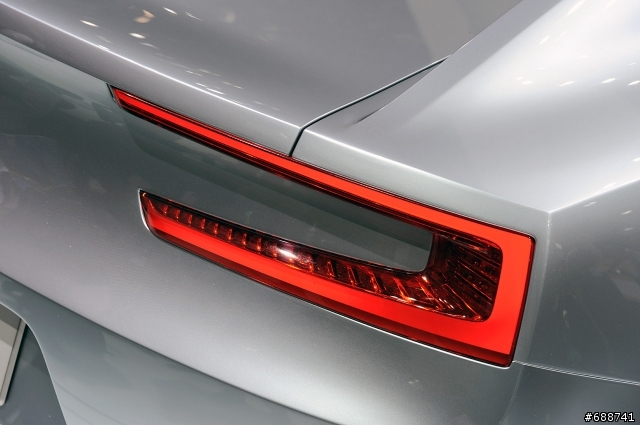 底特律車展-Audi (smaller?) e-tron concept