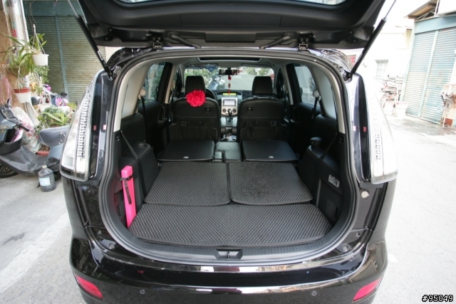 圖片更新!MAZDA5 之不專業開箱