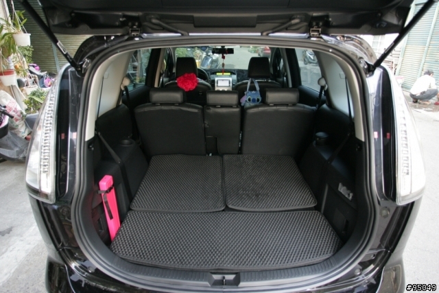 圖片更新!MAZDA5 之不專業開箱