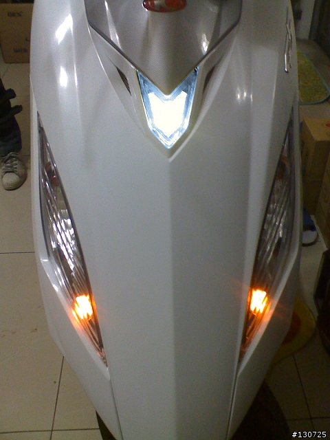 [分享 亂搞]改造T10 9晶 白到發藍 SMD燈炮