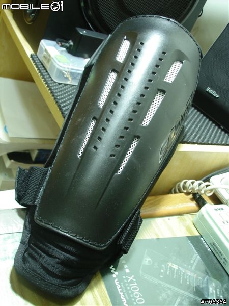 [護具開箱]一組能當兩組用的SCOTT長腿護膝Knee Guard 0-Zero & 護軸