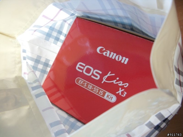 【開箱】重量適合女生拿的DSLR--KissX3入手>///<