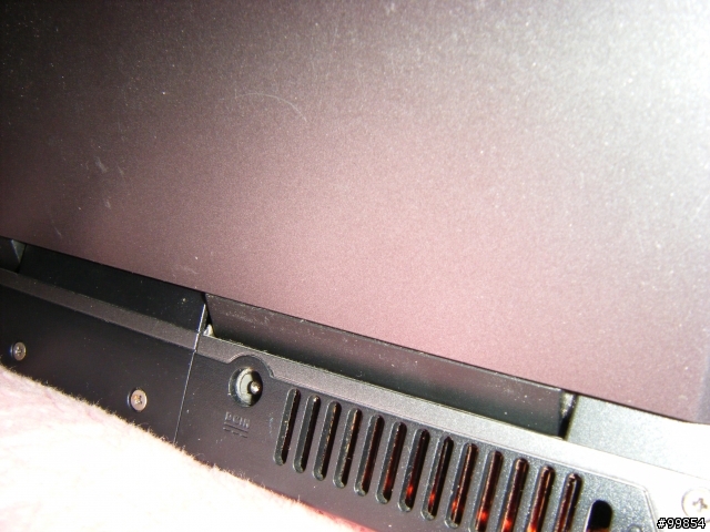 A3G 恢復 當年風采 (後續)       ASUS A3G 上蓋毀滅~
