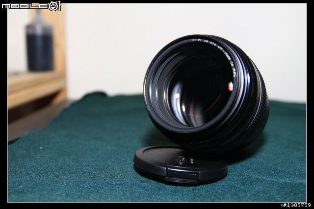 [開箱文]2010年第一顆小定砲Canon EF 85mm f1.8
