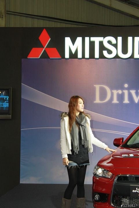 小弟我可以率先蓋2010台中車展的大樓嗎?