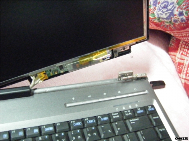 A3G 恢復 當年風采 (後續)       ASUS A3G 上蓋毀滅~