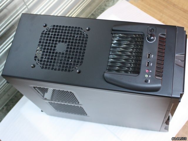 [好料]平價超值好殼－IKONIK Transform M5台灣限定版！