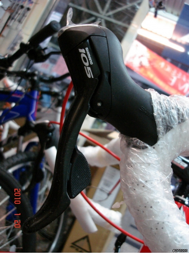 [開箱] FUJI SST3.0 - 我的第一台公路車