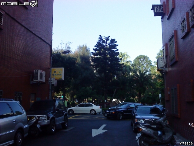 辛酸的開箱文 ... Sony Ericsson T715