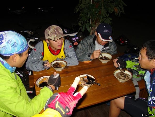 [照片]980107暗攻叫訓練騎_小緯亂拍篇