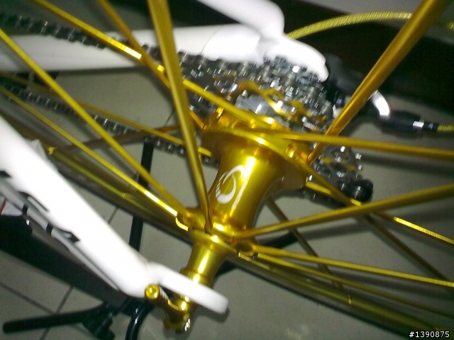[開箱]限量版 cannondale caad9