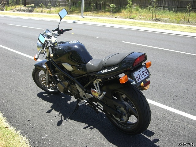 [開箱文] 我的第一部重機! Suzuki Bandit 250