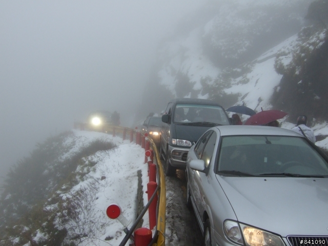 Yes, go up.  騎小摺上雪域武嶺