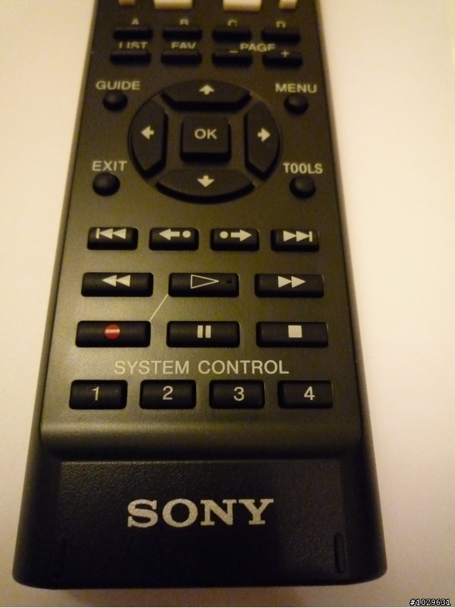 [開箱] 今天你學了嗎??SONY 學習型萬用遙控器