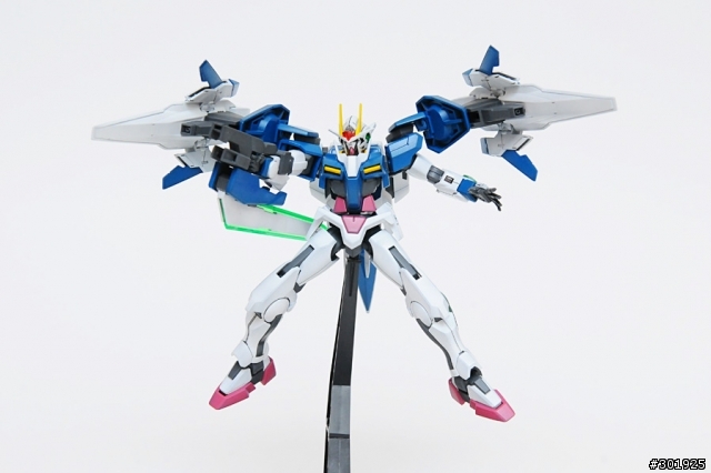 HG 1/144 00 Raiser + GN Sword III