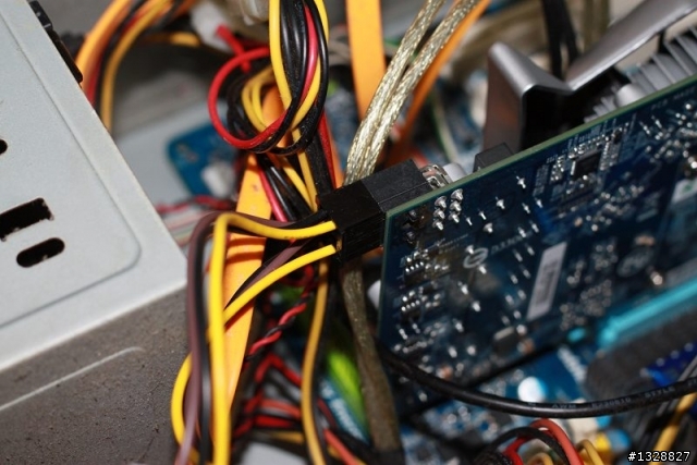 大家都說我勇敢~~我決定試試...350w上gtx250..>"