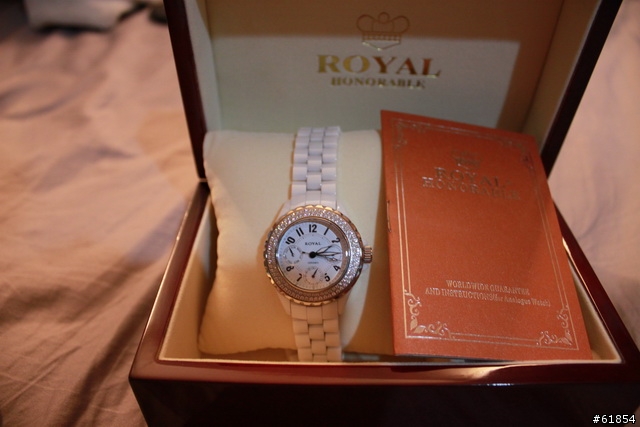 [開箱摟]CASIO OCW-T750TDB-1A同場加映女王的MONO-ROYAL陶瓷錶