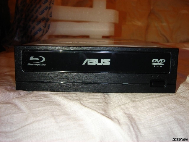 "ASUS BR-04B2T BD-ROM" OPEN