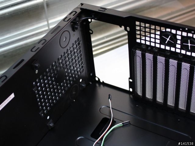[好料]平價超值好殼－IKONIK Transform M5台灣限定版！