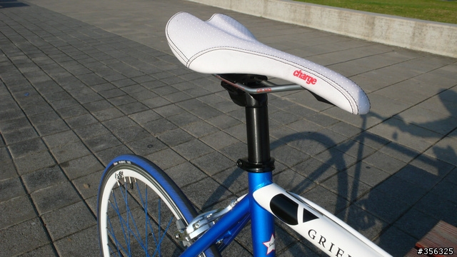新寵報到-Charge PLUG GRIFFIN 單速車開箱+淡水左右岸試車遊
