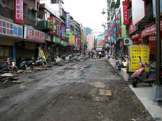 Altek A806拍租屋處修道路之修很大