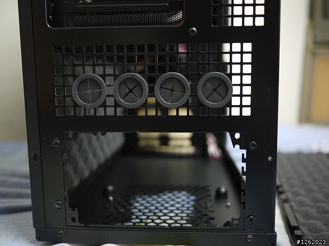 [開箱]IN WIN - 水漩風爆Maelstrom