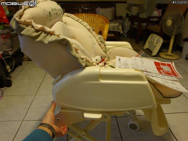 [開箱]Aprica  Nemyu DX 610 高低調節搖擺餐搖椅