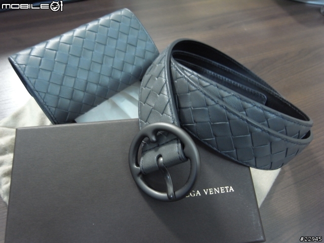 [分享] Bottega Veneta 配件. 不再錯過的灰藍色Matita