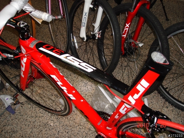 [開箱] FUJI SST3.0 - 我的第一台公路車