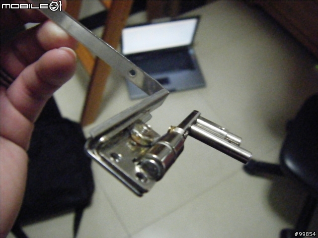 A3G 恢復 當年風采 (後續)       ASUS A3G 上蓋毀滅~