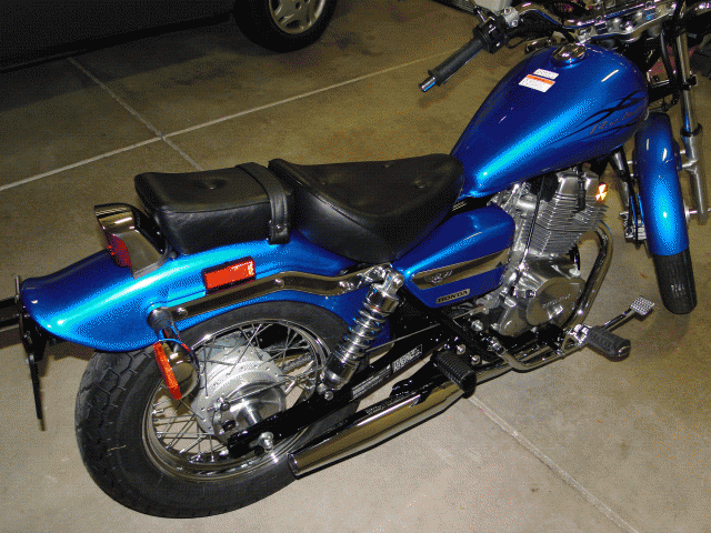[開箱文]圖多文少 - Honda Rebel 250 牽新摩托車囉 !!!