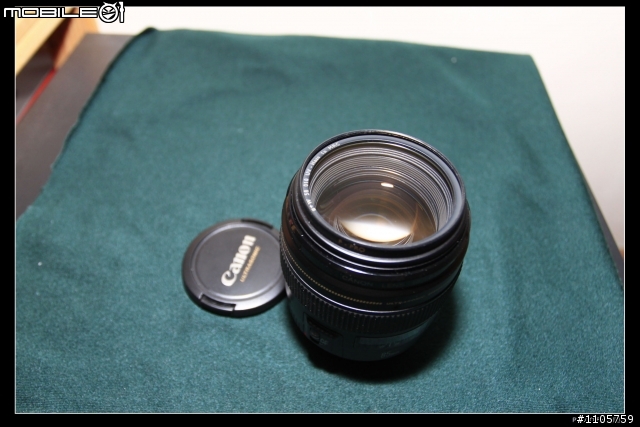 [開箱文]2010年第一顆小定砲Canon EF 85mm f1.8