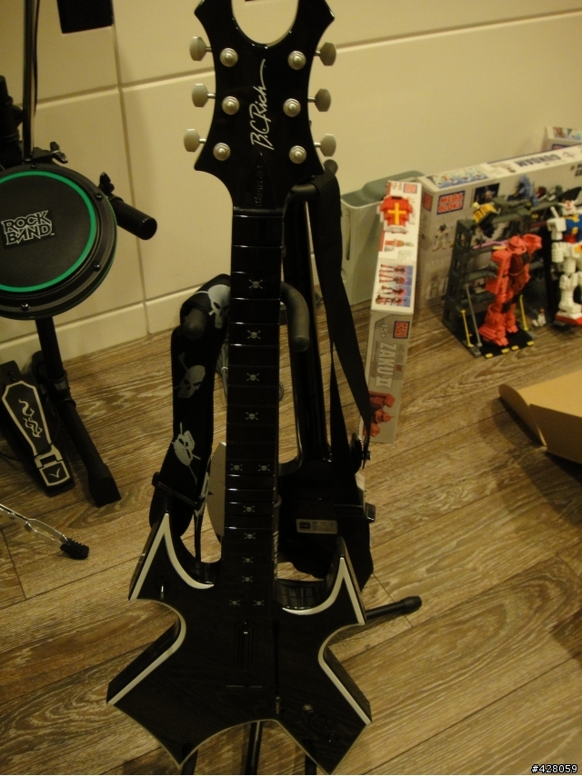 DJ Hero Renegade Edition&Rock Band