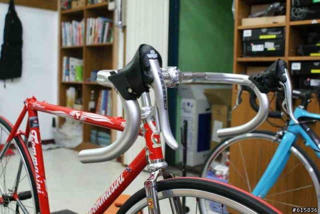 年終最後，跨年組車，紅色Tommasini