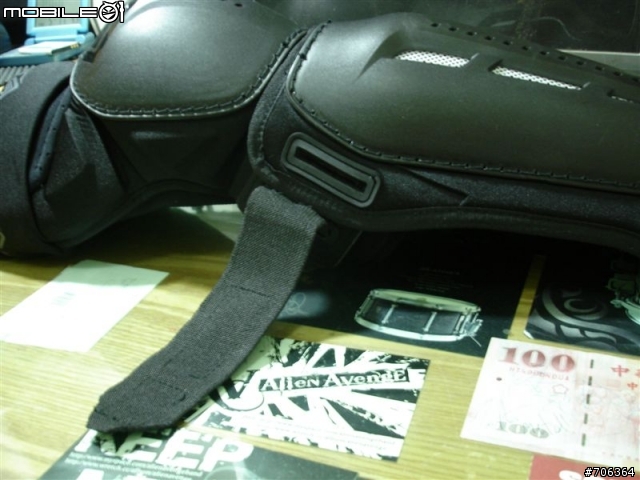 [護具開箱]一組能當兩組用的SCOTT長腿護膝Knee Guard 0-Zero & 護軸