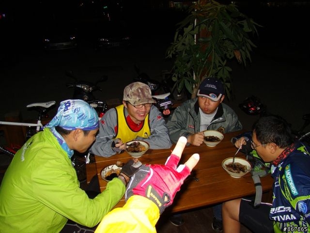 [照片]980107暗攻叫訓練騎_小緯亂拍篇