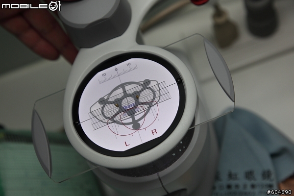 當 依視路 智潔A2鍍膜+MIZUNO鏡框碰上NIDEK  3D磨片機=完美