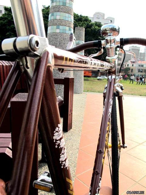 [遲來的分享] 一點都不 Fixed Gear 的古典 AXMAN 鋼管單速車