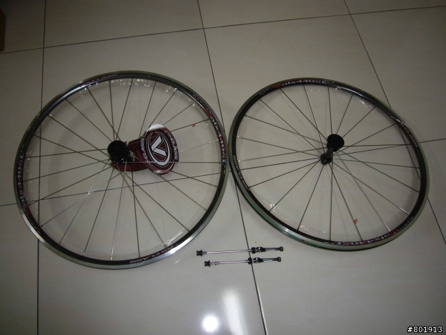 [分享]亞獵士ALX440SL 與愛妻輪組XERD X-1P 700C公路車輪組