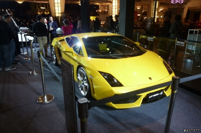 Lamborghini Reventón Roadster發表會 開箱?  (更新完)